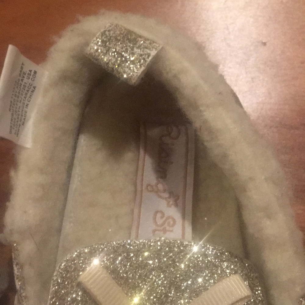Rising Star 9-12 mo. Gold Slippers - Picture 3 of 5